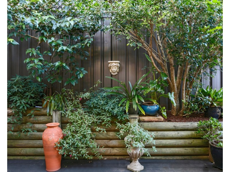 2/62-64 Old Bush Road, Yarrawarrah NSW 2233