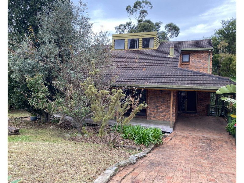 34 Spoonbill Avenue, Woronora Heights NSW 2233