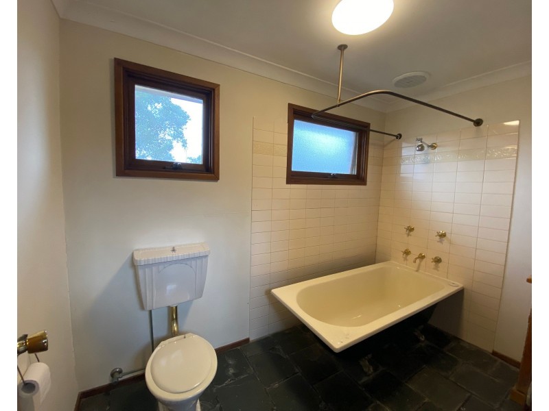 34 Spoonbill Avenue, Woronora Heights NSW 2233