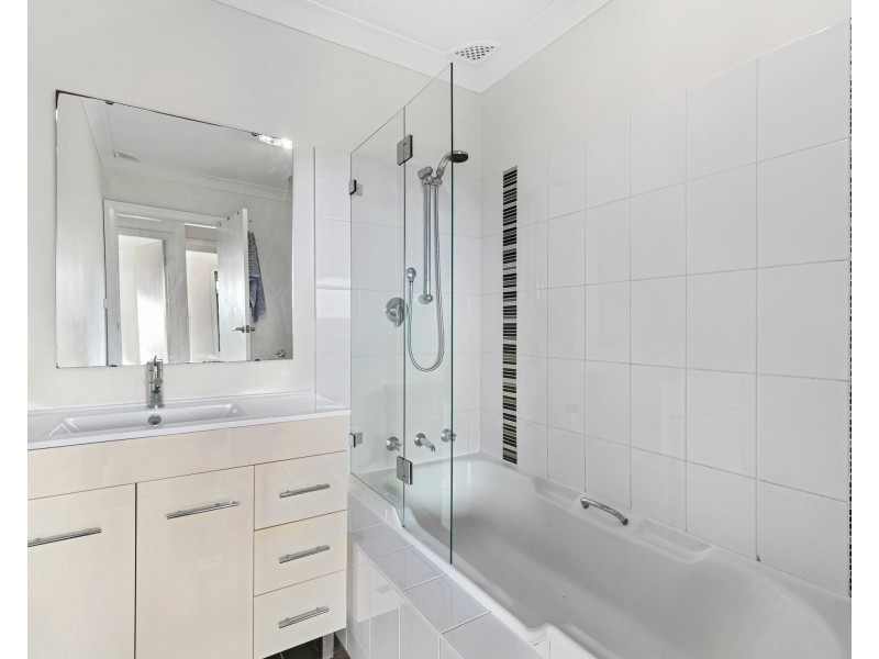 8 Cassandra Crescent, Heathcote NSW 2233