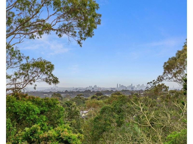 9 Wheatley Road, Yarrawarrah NSW 2233