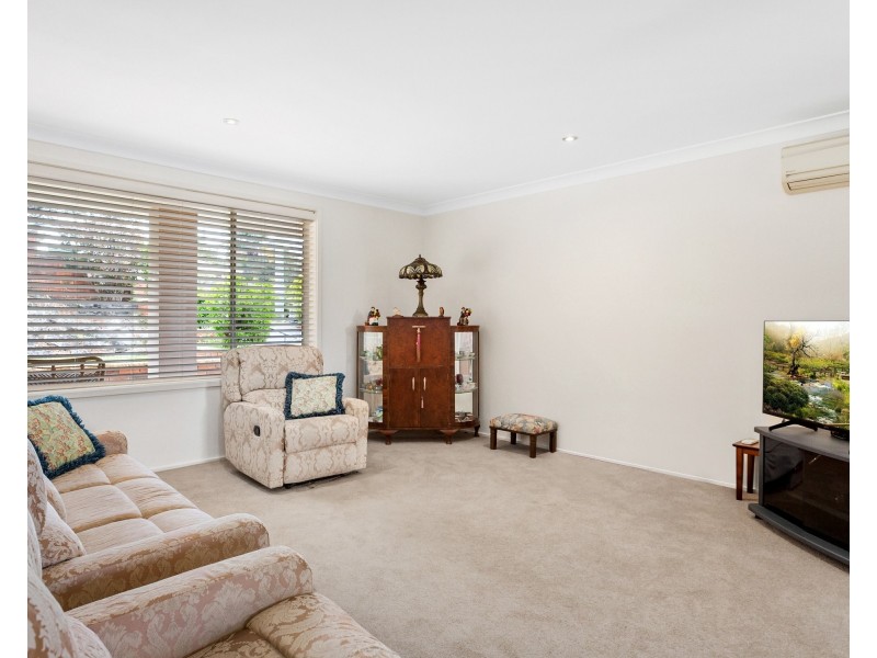 16 Poulter Avenue, Engadine NSW 2233