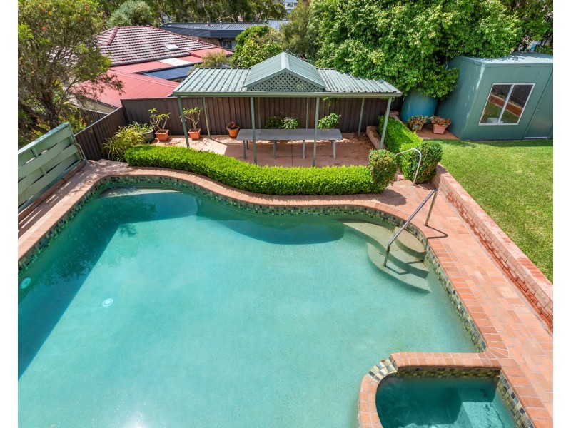 16 Poulter Avenue, Engadine NSW 2233