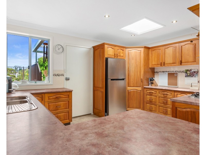 16 Poulter Avenue, Engadine NSW 2233