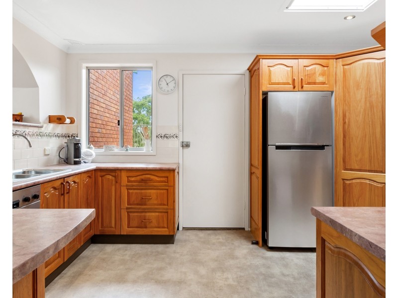 16 Poulter Avenue, Engadine NSW 2233