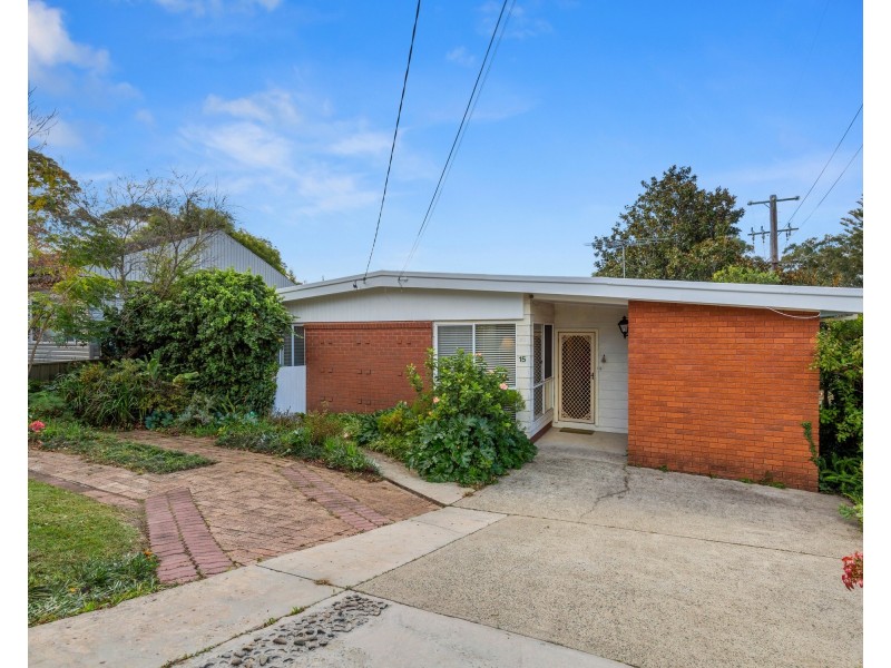15 Glenview Place, Engadine NSW 2233