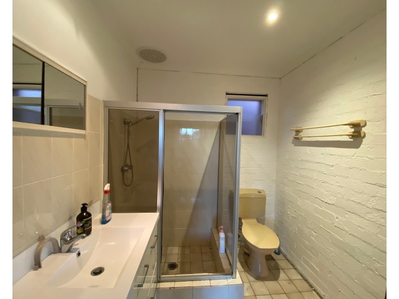 16a Old Bush Road, Yarrawarrah NSW 2233