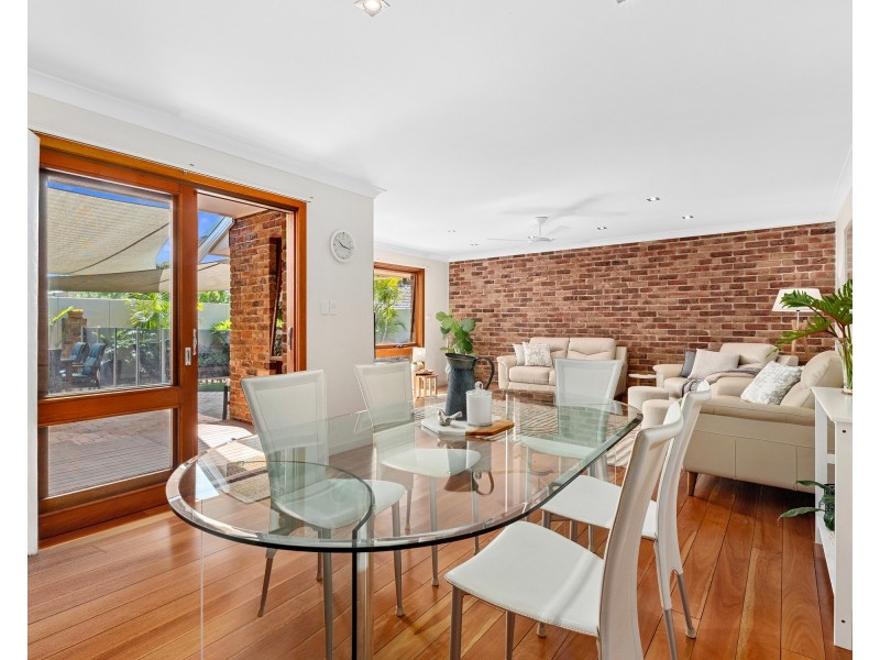 100 Warrangarree Drive, Woronora Heights NSW 2233