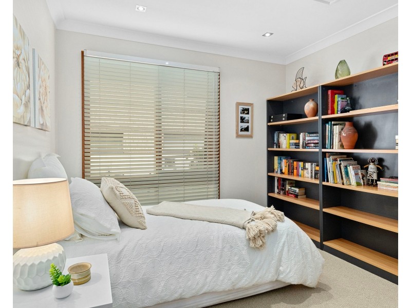 100 Warrangarree Drive, Woronora Heights NSW 2233