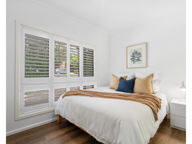 11 Strickland Street, Heathcote NSW 2233