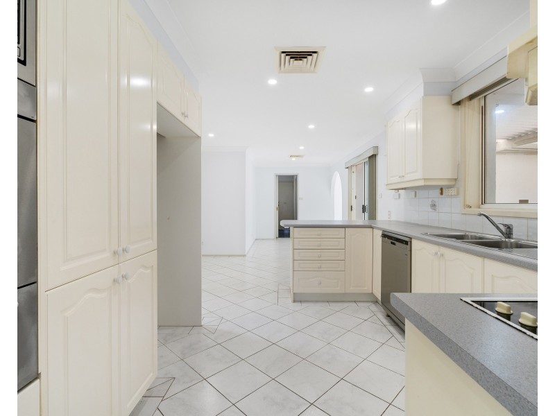 6 Caspian Place, Woronora Heights NSW 2233