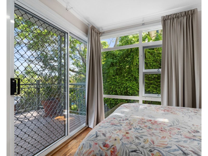 33 Laurina Avenue, Yarrawarrah NSW 2233