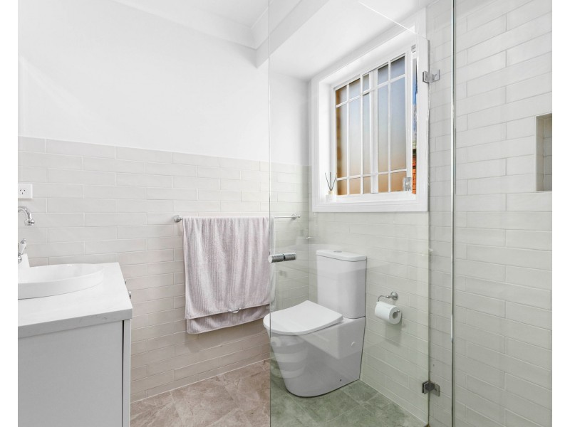 51 Kingswood Road, Engadine NSW 2233