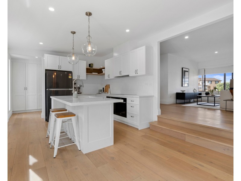 61 Cooriengah Heights Road, Engadine NSW 2233