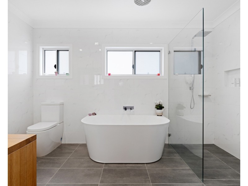 5 Sabugal Road, Engadine NSW 2233