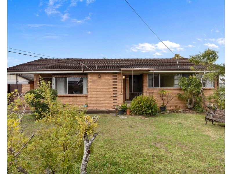 6 Thurlgona Road, Engadine NSW 2233