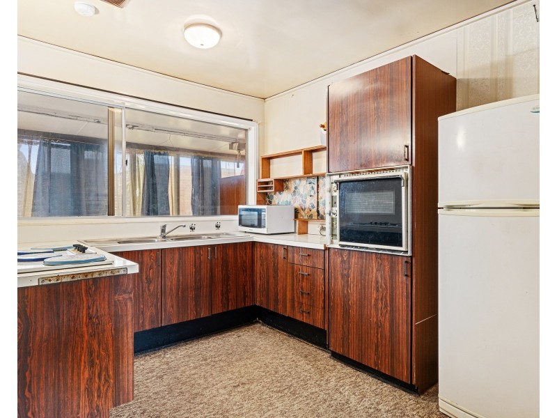 6 Thurlgona Road, Engadine NSW 2233