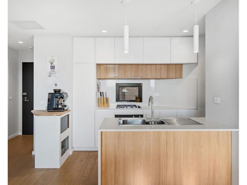 401/35 The Grand Parade, Sutherland NSW 2232
