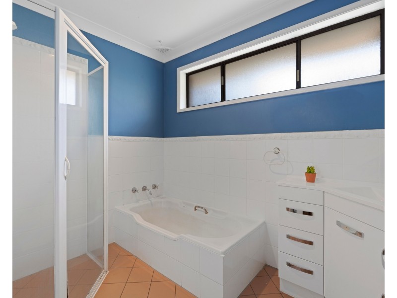 16 Coombah Place, Engadine NSW 2233