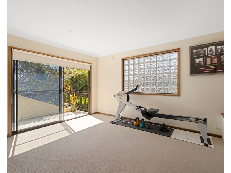 16 Coombah Place, Engadine NSW 2233