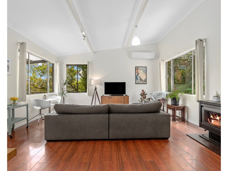 53 Yanagang Street, Waterfall NSW 2233