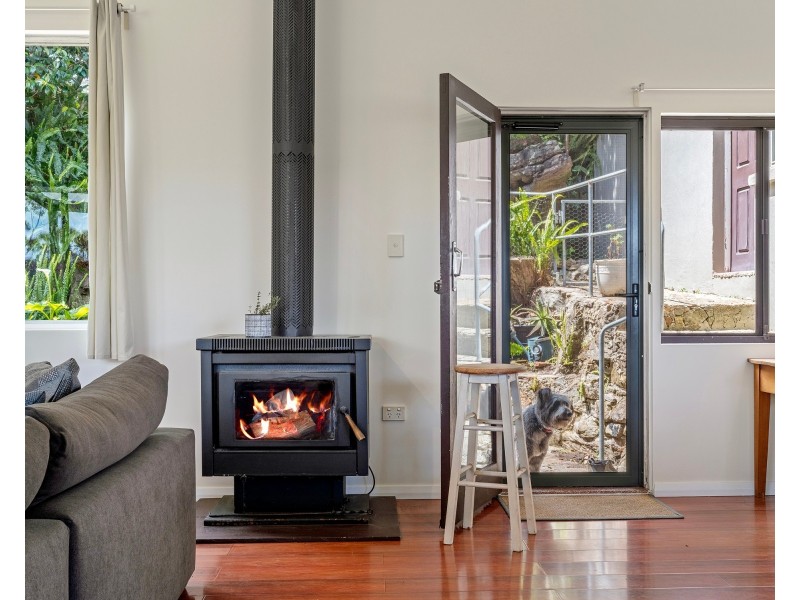 53 Yanagang Street, Waterfall NSW 2233