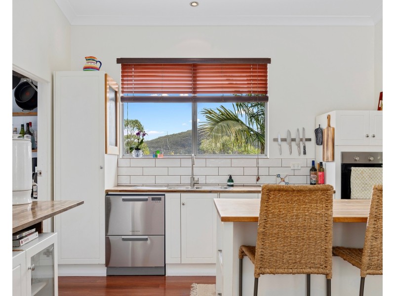 53 Yanagang Street, Waterfall NSW 2233