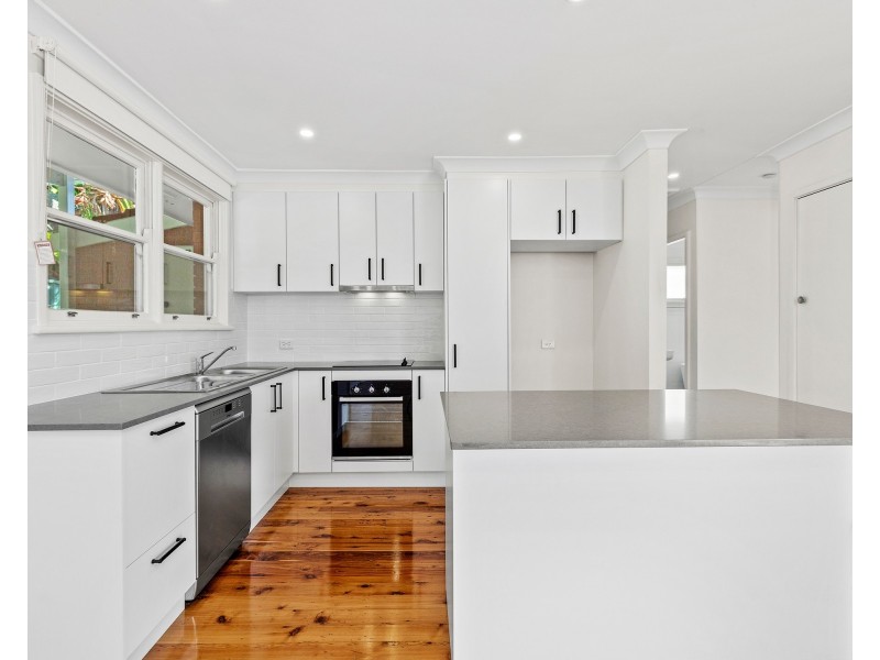 92 Sladden Road, Yarrawarrah NSW 2233