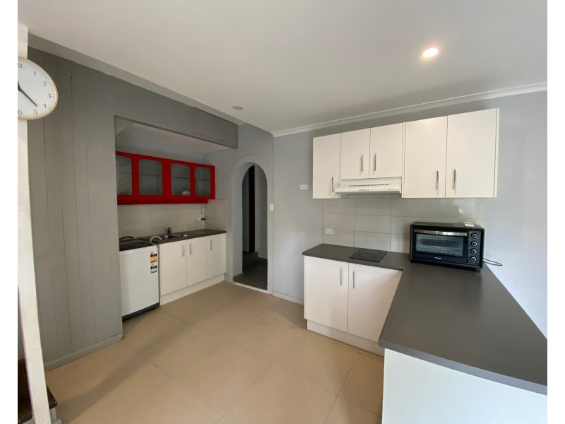 A/8 Kent Place, Heathcote NSW 2233