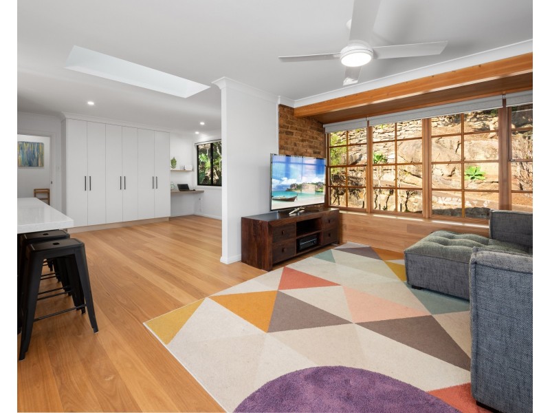 15 Sladden Road, Yarrawarrah NSW 2233