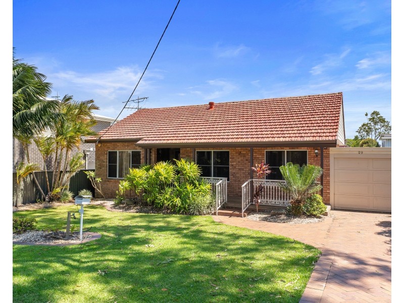 29 Chipilly Avenue, Engadine NSW 2233