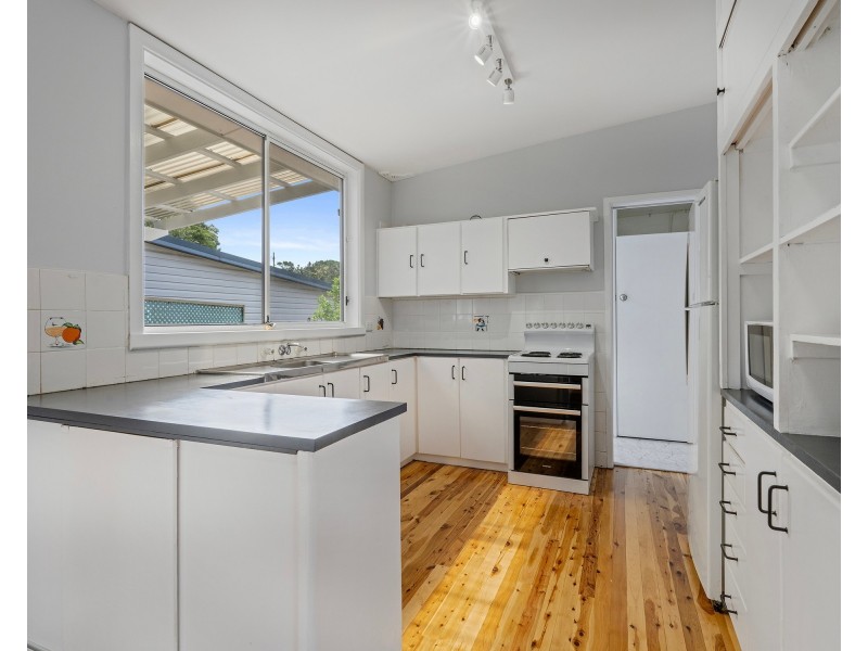 15 Glenview Place, Engadine NSW 2233
