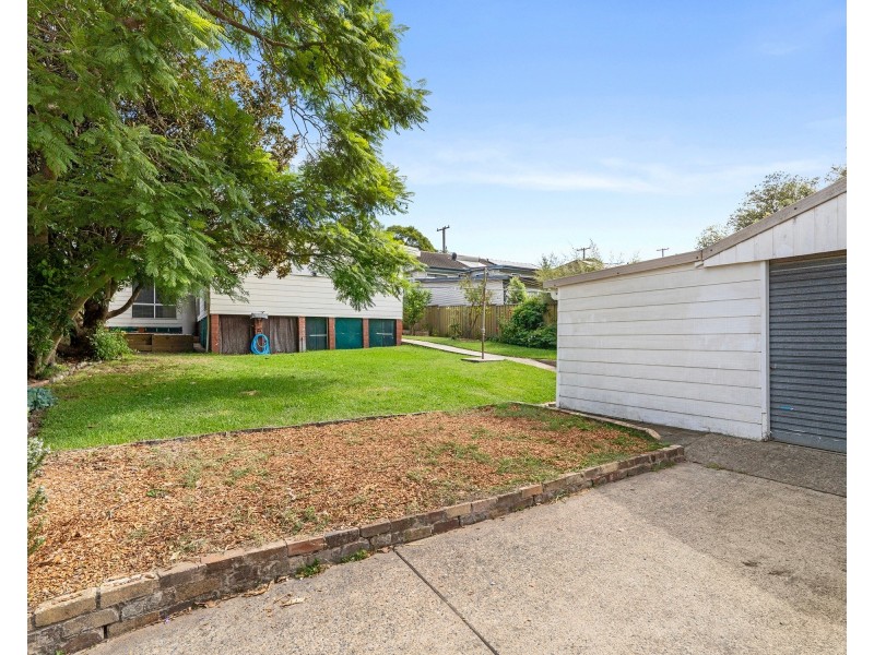 15 Glenview Place, Engadine NSW 2233