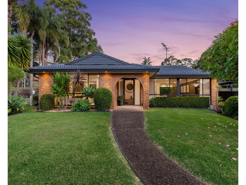 8 Kimbar Place, Yarrawarrah NSW 2233