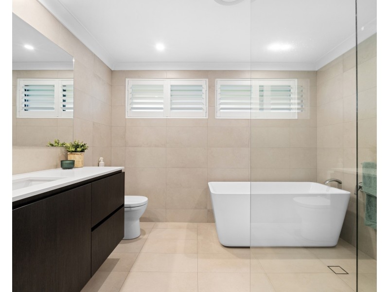 8 Kimbar Place, Yarrawarrah NSW 2233