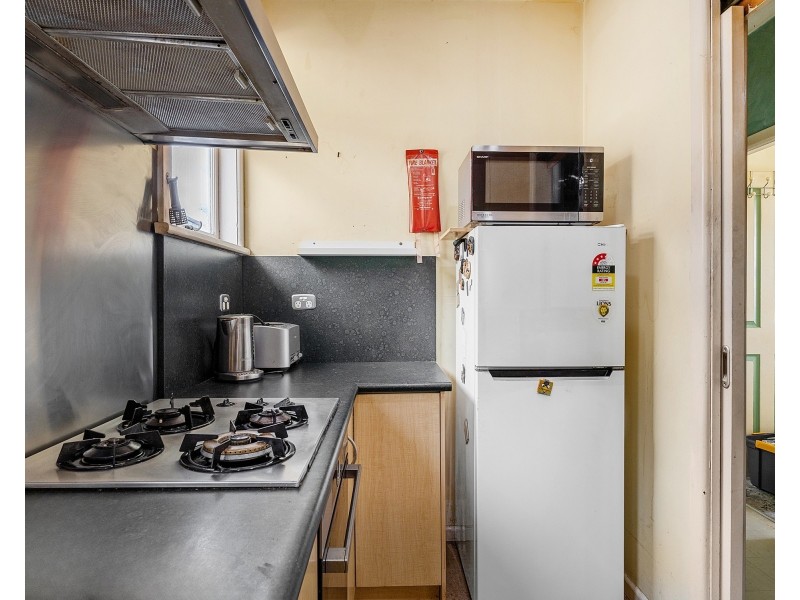 12 Short Street, Heathcote NSW 2233
