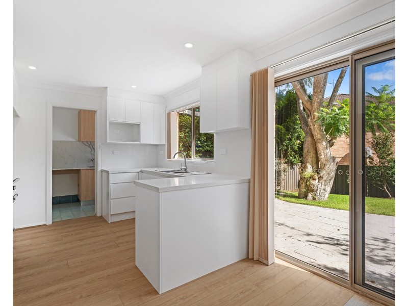 2/5 Blacket Street, Heathcote NSW 2233