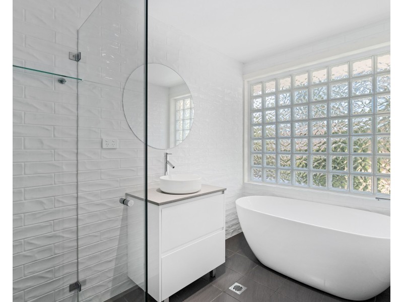 2/5 Blacket Street, Heathcote NSW 2233