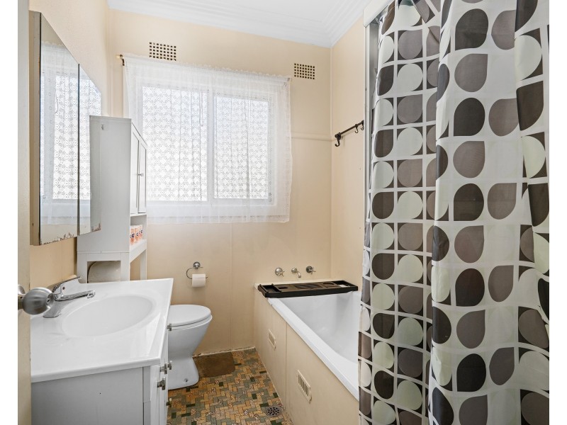 17 Caldarra Avenue, Engadine NSW 2233