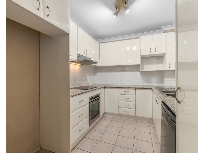 28/94-100 Linden Street, Sutherland NSW 2232