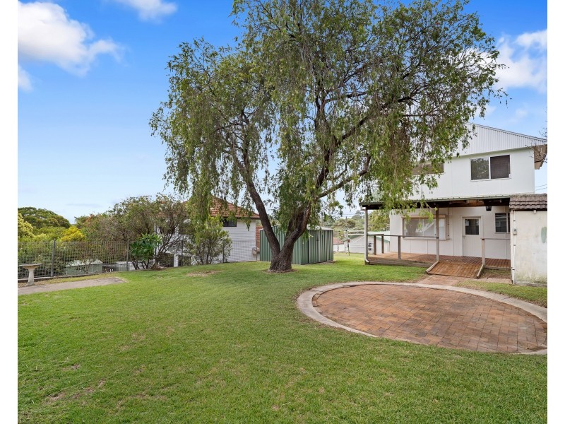 12 Short Street, Heathcote NSW 2233