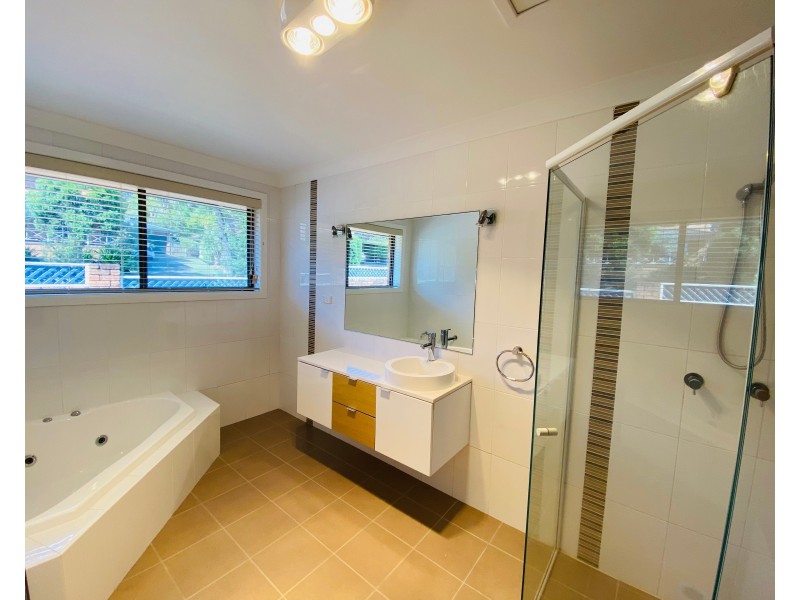2 Lowry Place, Woronora Heights NSW 2233