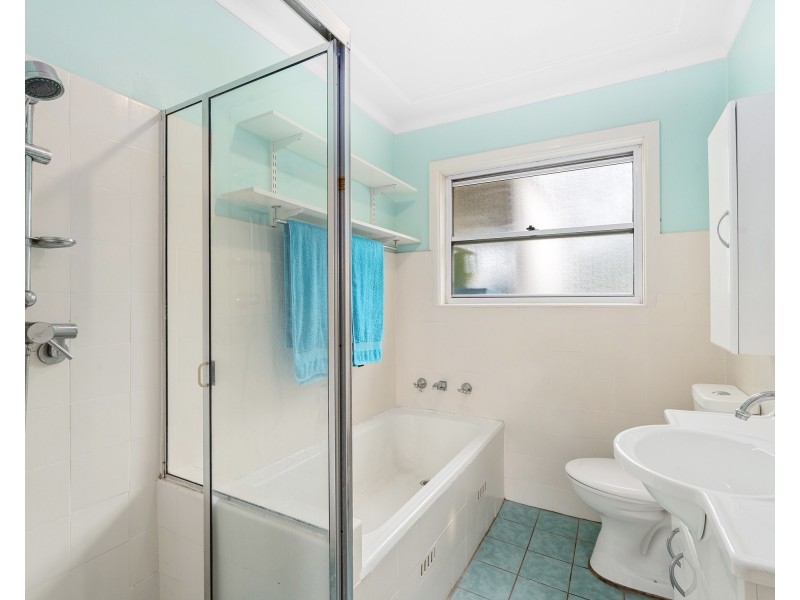 1 Palona Crescent, Engadine NSW 2233