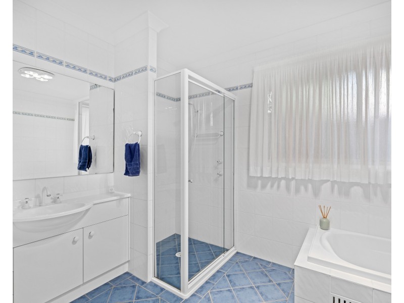 16 Cambrai Ave, Engadine NSW 2233