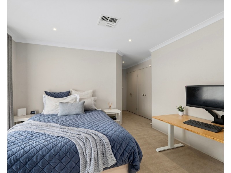 63 Waratah Road, Engadine NSW 2233