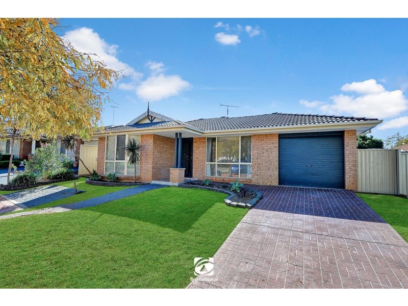 12 Pincombe Crescent, Harrington Park NSW 2567