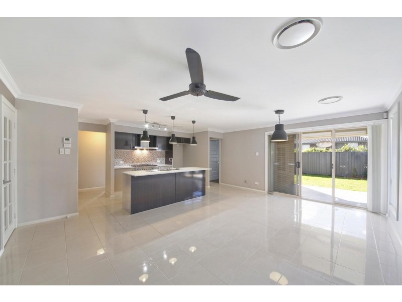 13 Parkinson Street, Spring Farm NSW 2570