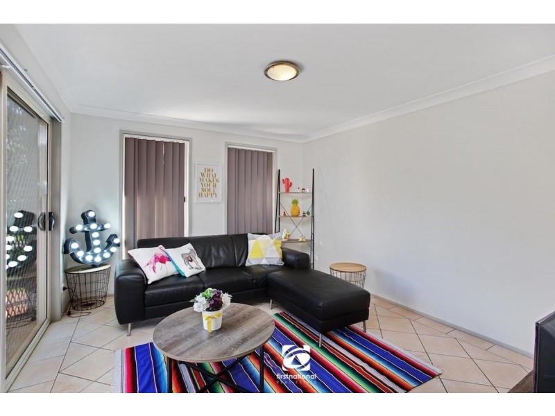 8 Brookview Street, Currans Hill NSW 2567