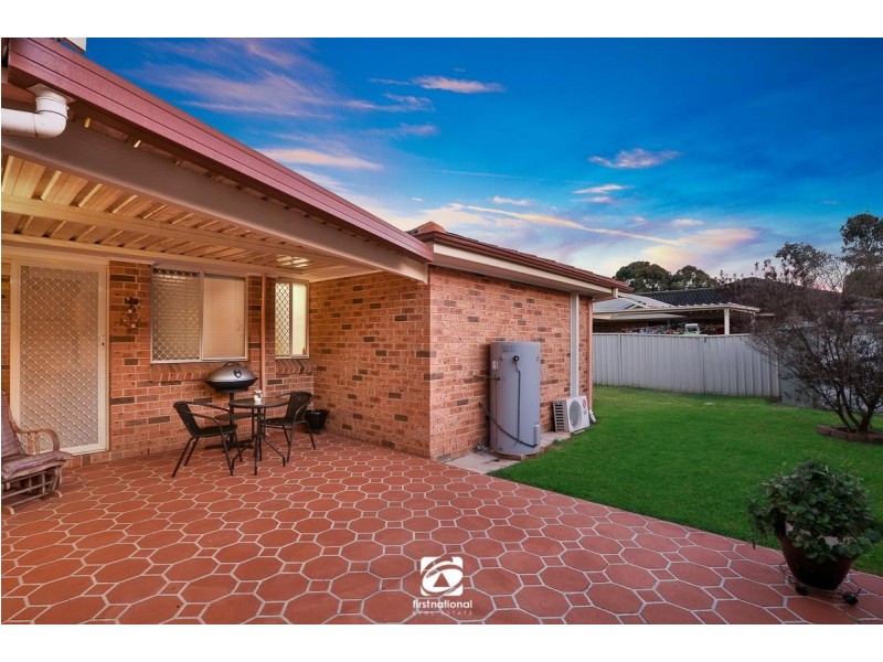 8A Pyrite Place, Eagle Vale NSW 2558