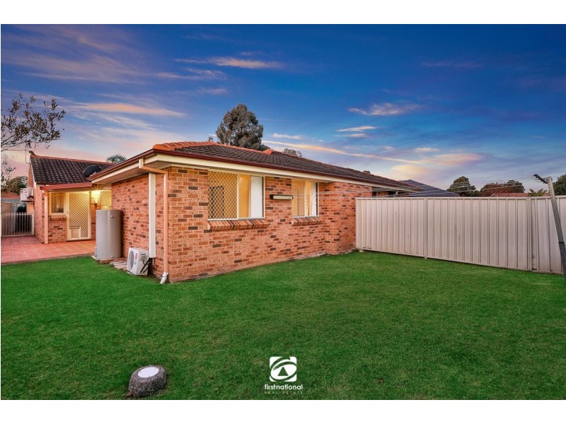 8A Pyrite Place, Eagle Vale NSW 2558
